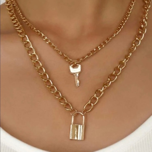 Jewelry - 4/$25 Gold Lock & Key Layered Necklace